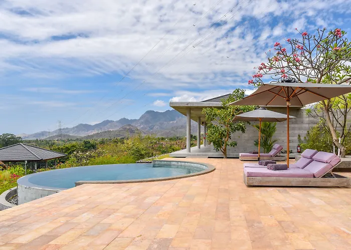 Sumberkima Hill Private Retreat *