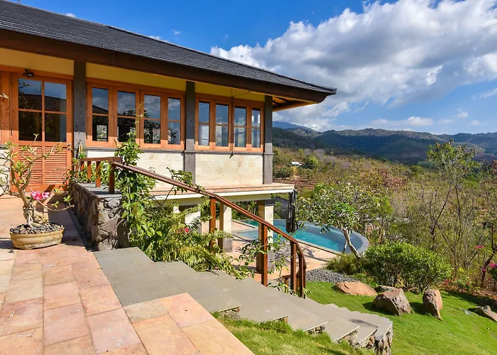 Sumberkima Hill Private Retreat Hotel