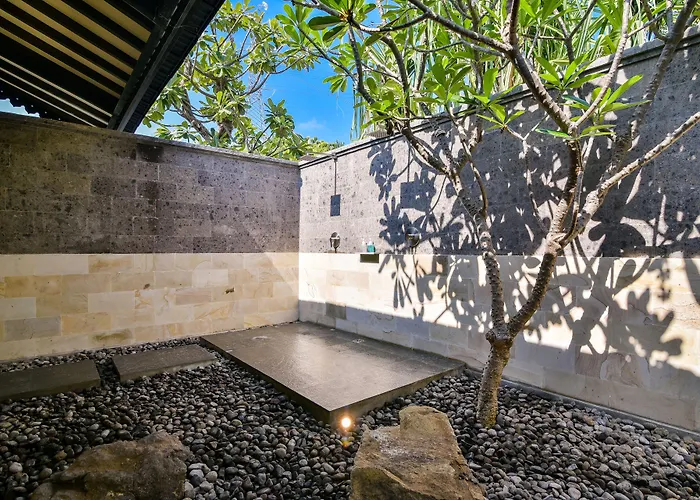 Sumberkima Hill Private Retreat *